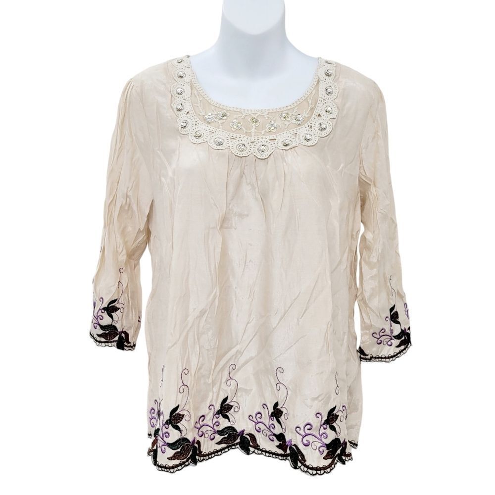 2/$20 Vintage Y2K Cream Colour Top Blouse With Flower Pattern Size: M